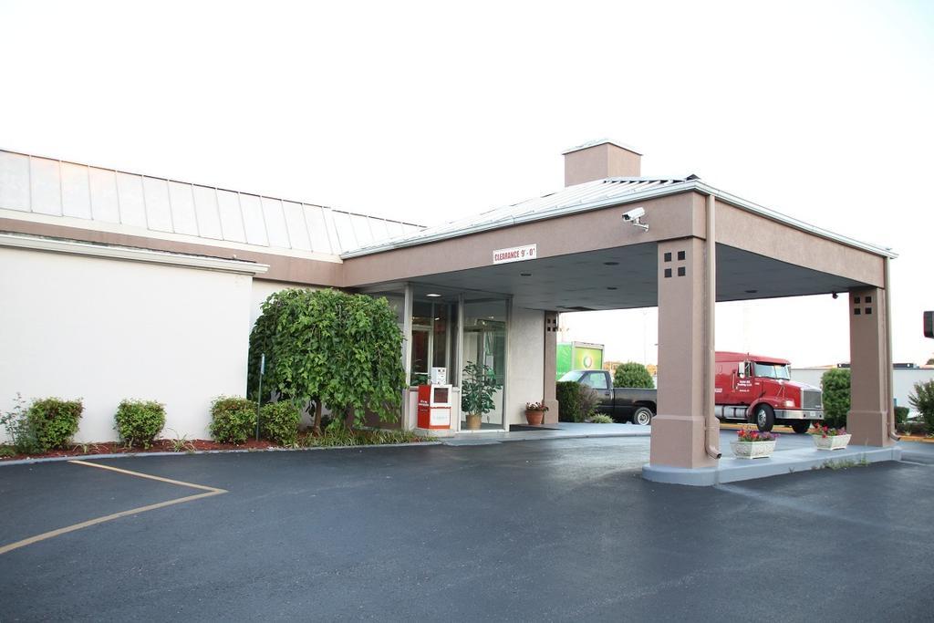 Shelbyville Inn - Shelbyville, Tn 37160 Exterior photo